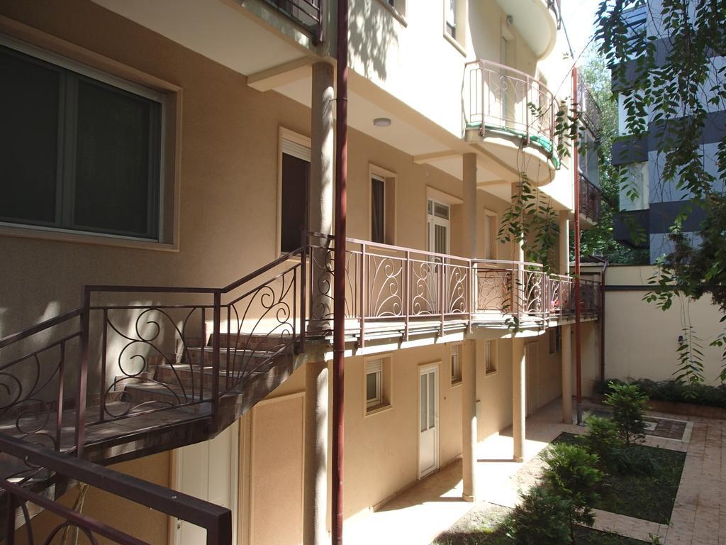 Lea Apartment Belgrado Exterior foto